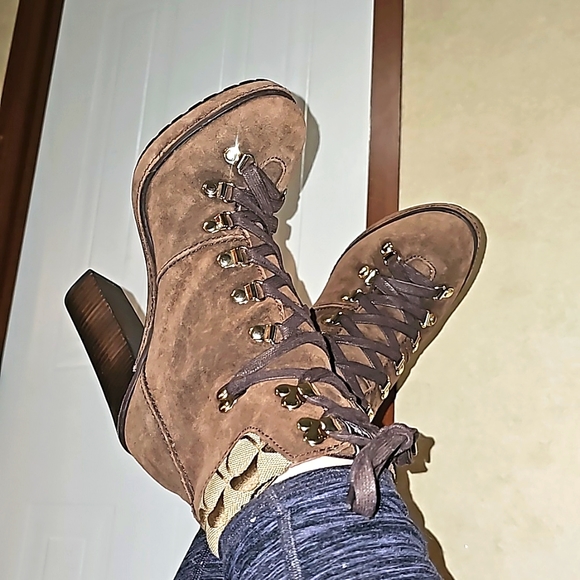 Coach brown suede boots - Picture 16 of 16